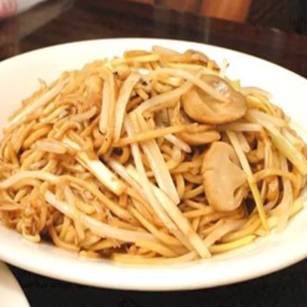 E FU Noodles With Chinese Mushroom Crab Meat In Soup